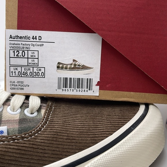 Authentic 44 D
Anaheim Factory 0g Cord/Pewter
VN000581NU Sneakers - Picture 16 of 16